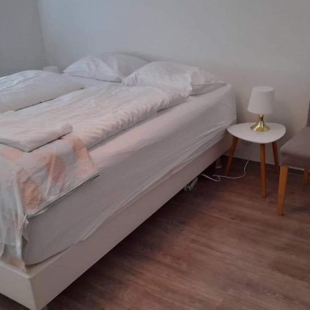 Central Akureyri Apartment Dream4You エクステリア 写真